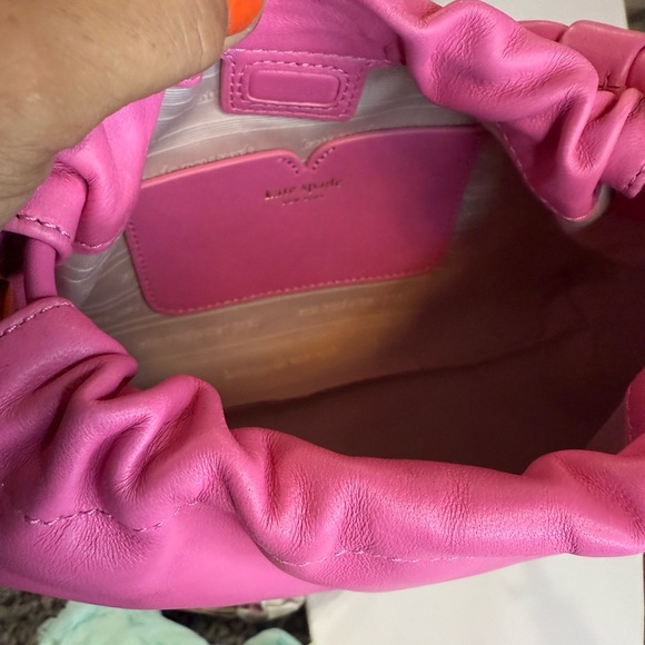 EUC! Kate Spade Meringue Nappa Leather Pull String small crossbody bag. - Picture 9 of 11